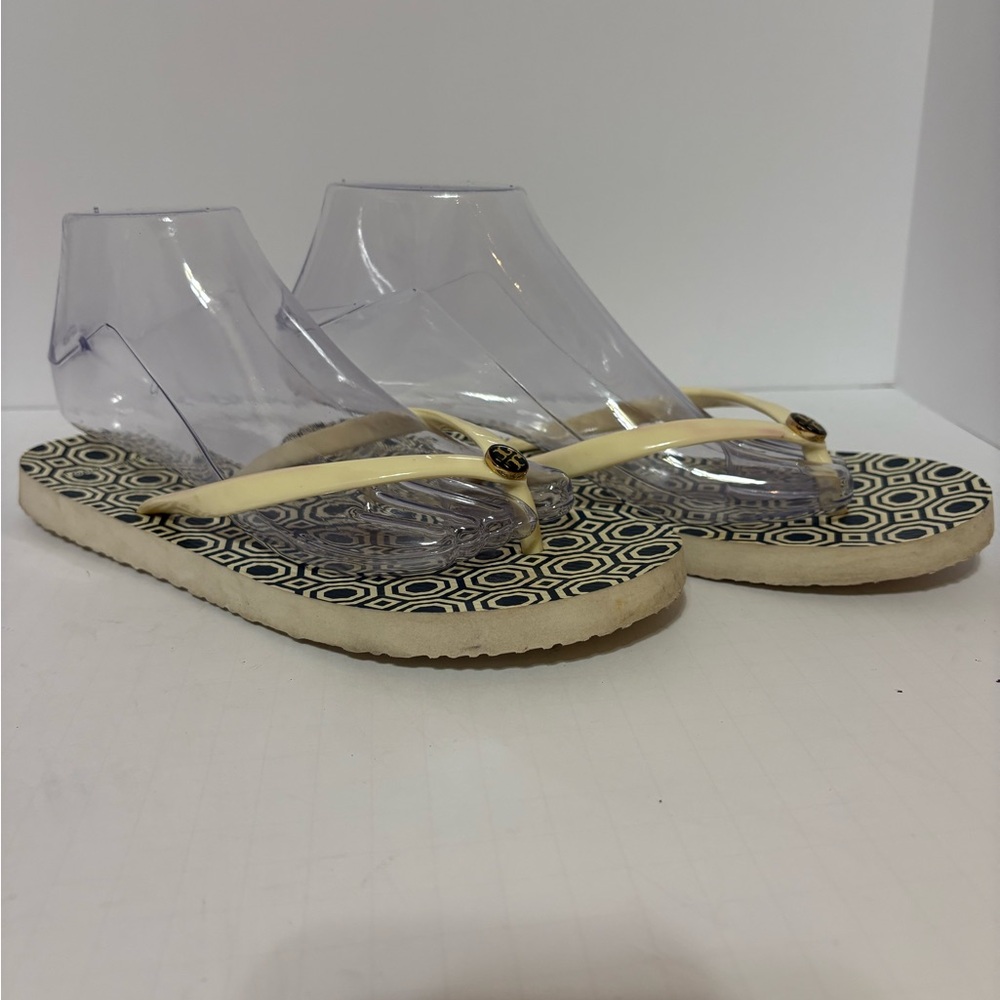 Tory Burch Hexagon Pattern Flip Flops - Black and Cream - Picture 6 of 8